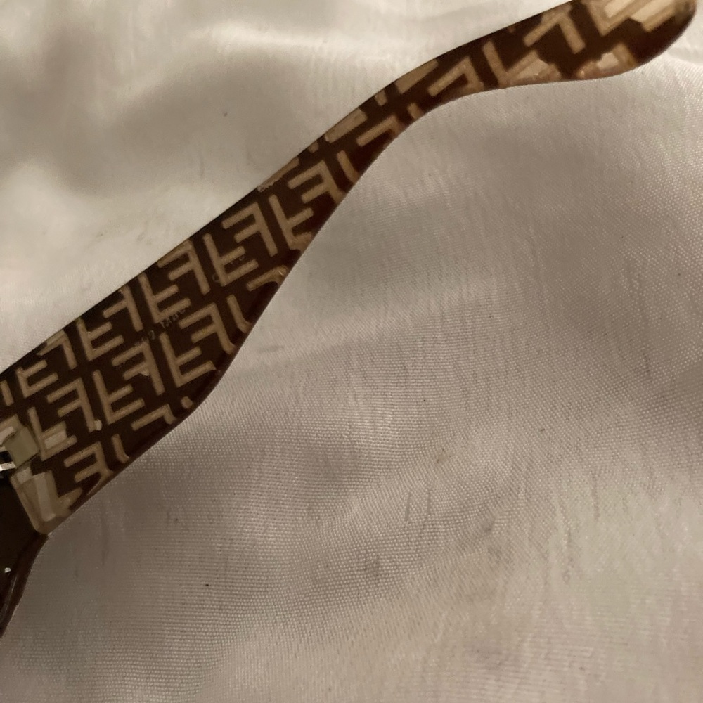 Auth vintage Fendi women’s sunglasses SXO702 - Picture 8 of 13